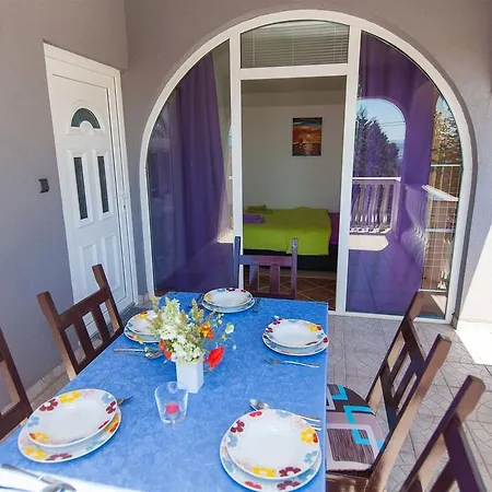 Apartment Loncar *