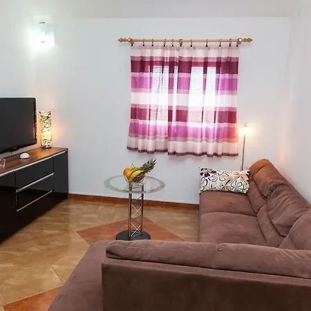 Apartment Loncar Jadranovo