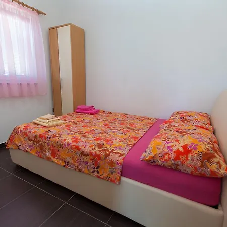 Apartment Loncar Jadranovo
