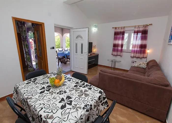 Loncar Apartment